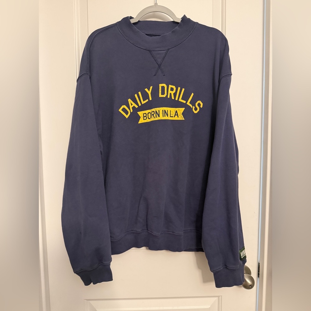 Daily Drills navy oversized crewneck sweatshirt born in LA M/L